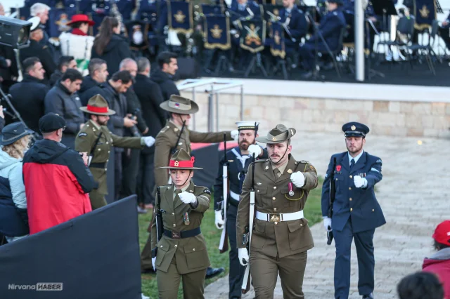 Anzak Koyu'nda "Şafak Ayini" yapıldı: 111 yıl sonra aynı yerde