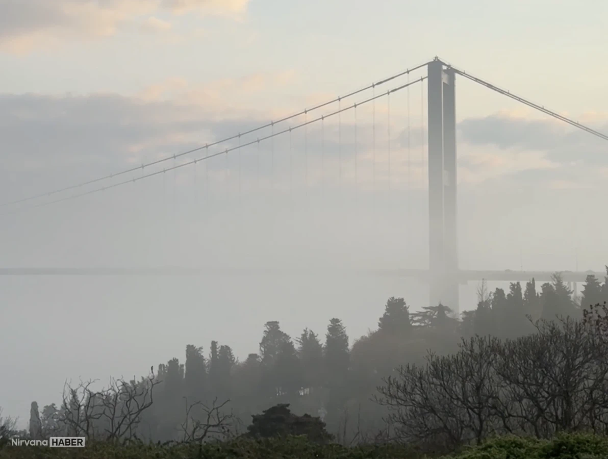 İstanbul'da sabah saatlerinde sis etkili oluyor
