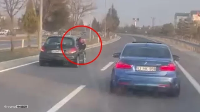 Trafikte video çekme yarışı cezayla bitti: İki sürücüye 9 bin TL ceza