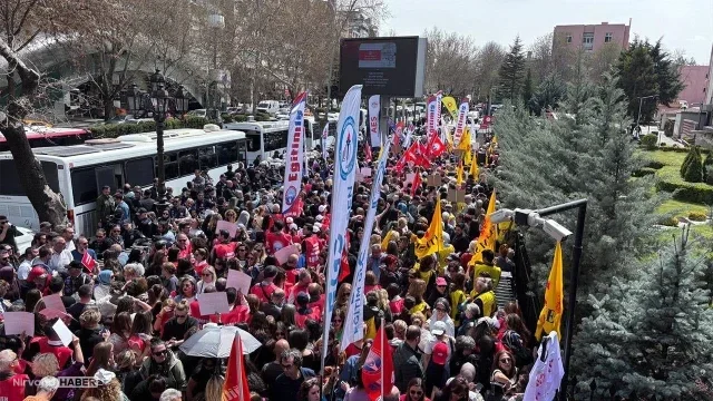 Okullardaki saldırılar sonrası öğretmenlerden 3 günlük iş bırakma kararı