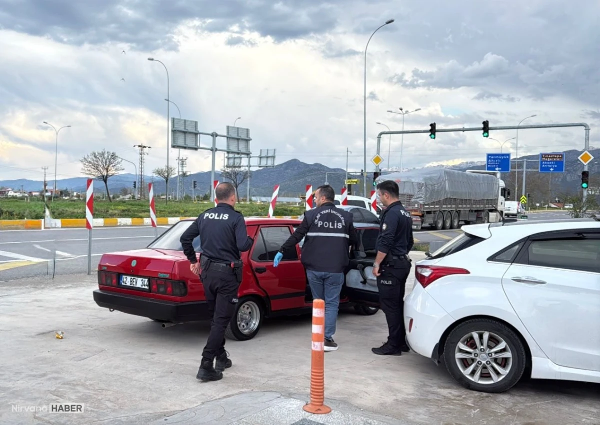 Seydişehir'de bir kişi bıçakla ağır yaralandı