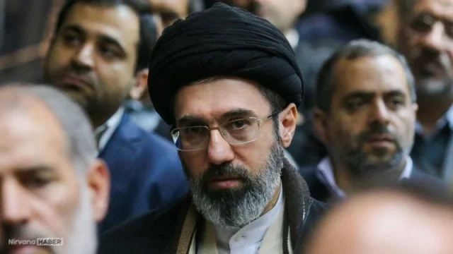 Mücteba Hamaney'den mesaj: "ABD etkisini kaybediyor"