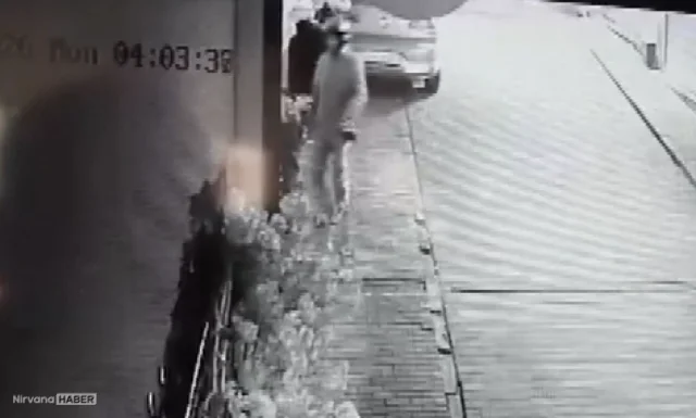Camı açamadı, gözünü ona dikti: Bursa’da ilginç hırsızlık kamerada