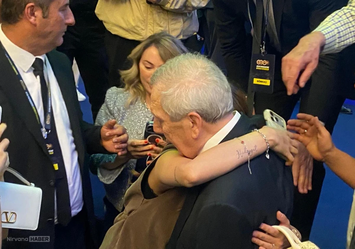 Aziz Yıldırım: "Zümrüdüanka kuşumuzu, kanaryamızı zafere taşıyacağız"