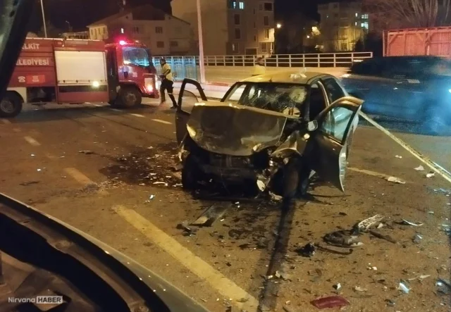 Gümüşhane'de trafik kazasında 3 kişi yaralandı