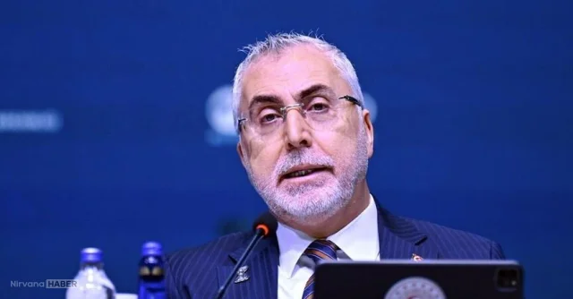 Bakan Işıkhan: "Geleceği teknolojinin hızı değil bireyler belirleyecek"