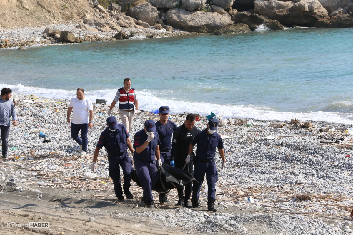 Hatay İskenderun'da denizde erkek cesedi bulundu