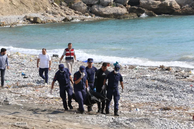 Hatay İskenderun'da denizde erkek cesedi bulundu