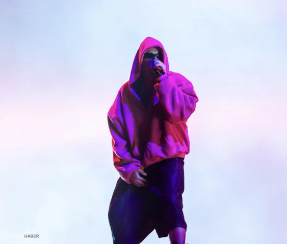 Justin Bieber Coachella’yı salladı: Sahne, moda ve tek şovda