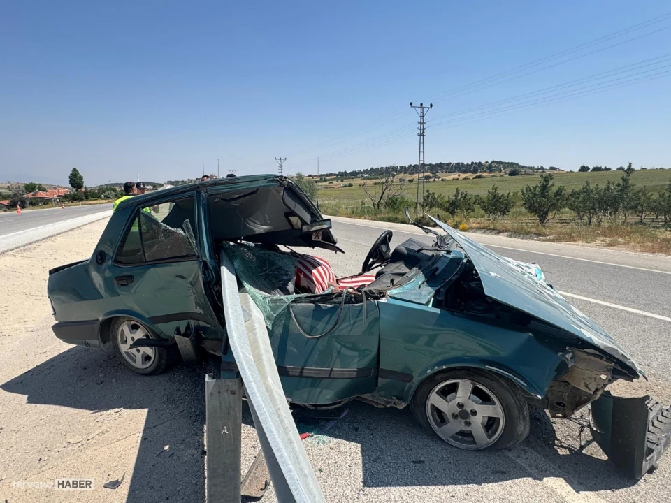 Karaman'da otomobilin bariyere çarptığı kazada 1 kişi yaralandı