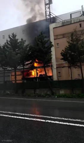 Arnavutköy’de fabrikada çıkan yangın söndürüldü