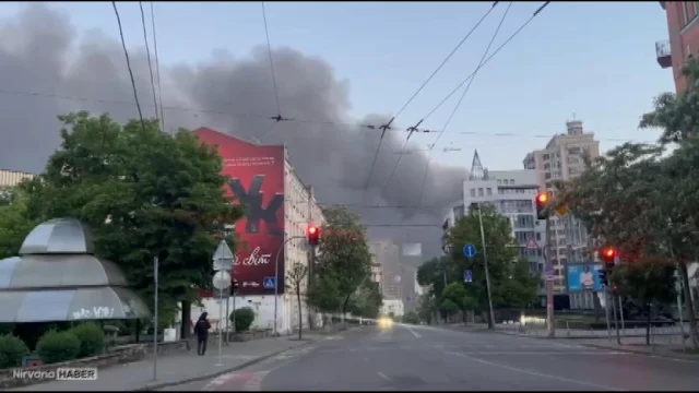Rusya, Ukrayna'nın başkenti Kiev'i balistik füzelerle hedef aldı