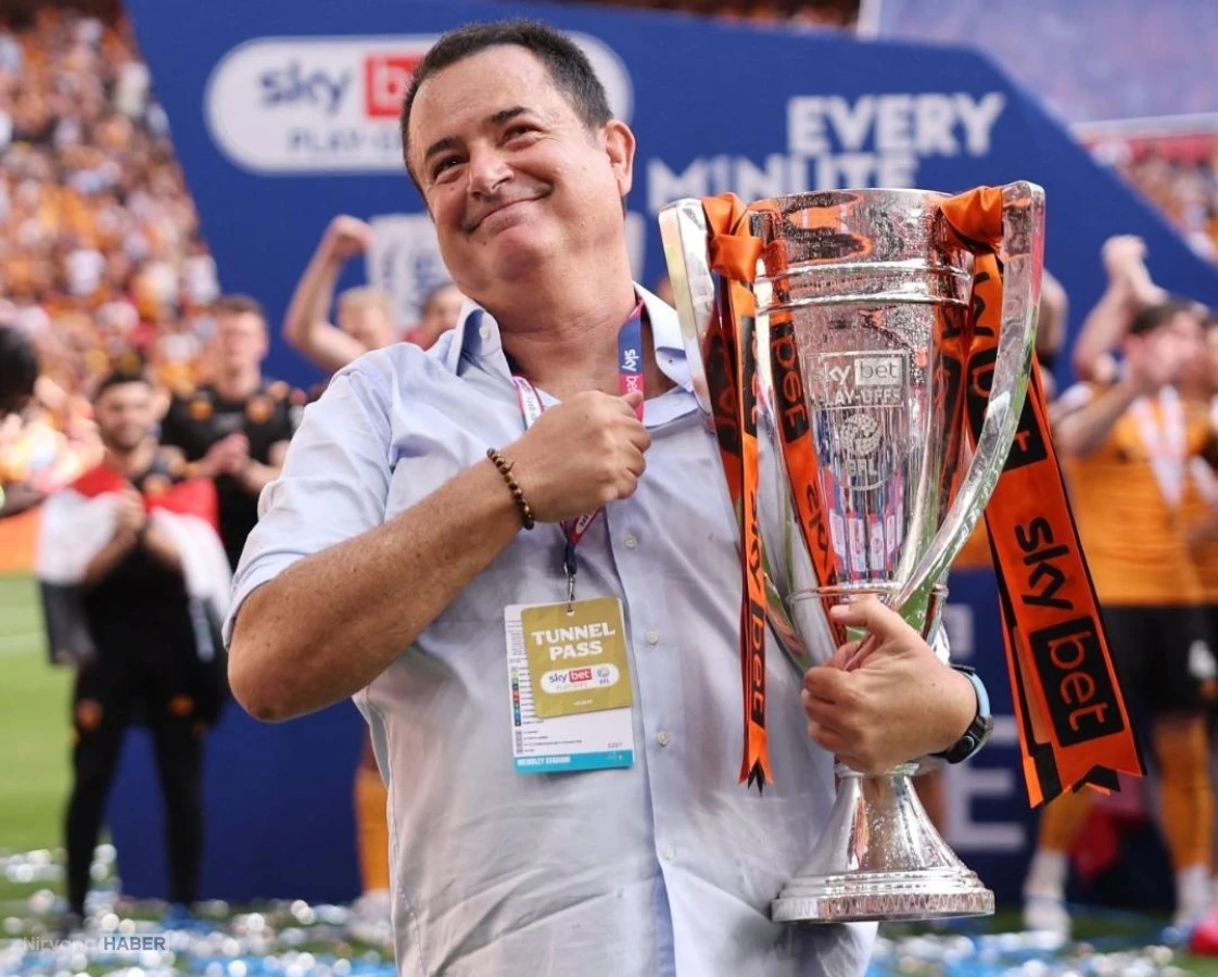 Premier Lig'e yükselen Hull City'nin kazancı dudak uçuklattı!