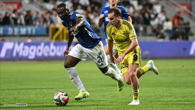 Fenerbahçe Kasımpaşa maçının ilk 11'leri belli oldu!