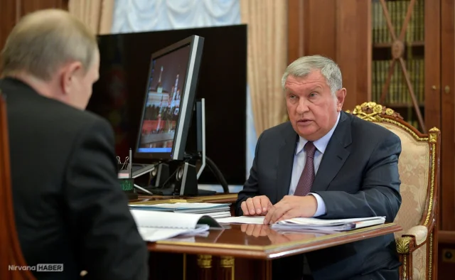 Rosneft CEO’su: Hürmüz Boğazı’ndaki gerilim ABD şirketlerine yarıyor
