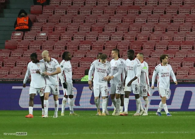 Samsunspor Shkendija'yı 4-0 mağlup ederek tur atlayan taraf oldu