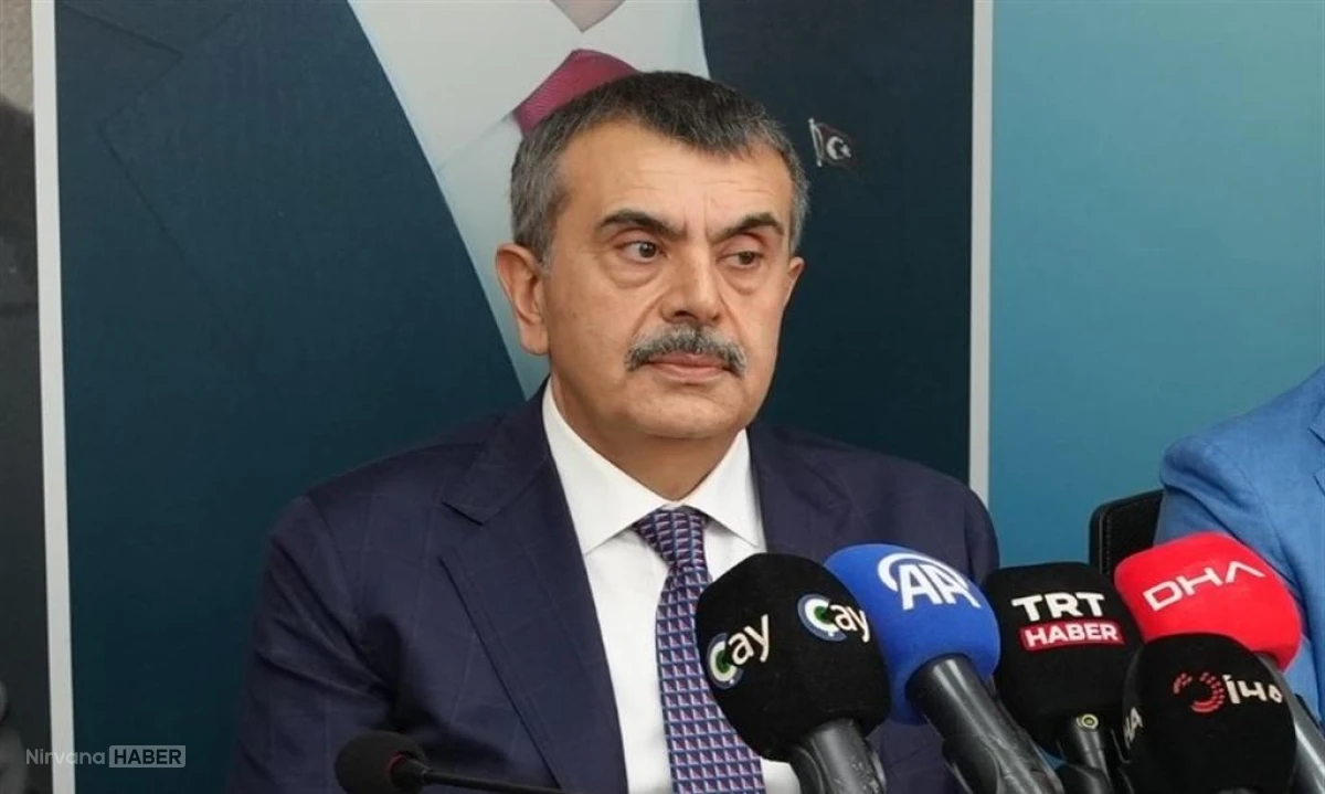 Bakan Tekin: "Ben Haçlı Seferleri kavramını  müfredattan çıkardım"