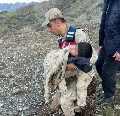 Oyun oynarken kaybolan çocuk, 1,5 kilometre uzaklıkta bulundu