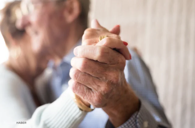 Yaş sadece bir rakam: 65 yaş üstü evlilik rekoru!