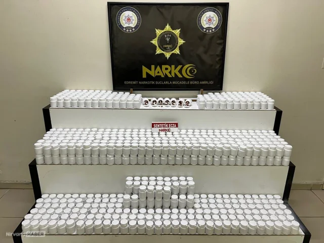 Balıkesir'de uyuşturucu operasyonunda 42 bin 600 sentetik hap ele geçirildi