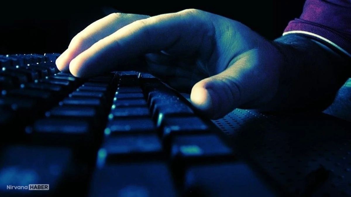 MİT'ten kamu verilerini çalan şebekeye yönelik operasyon