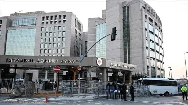 CHP'nin kurultay davasında delegeler hakim karşısında: "Ucu açık teklif sunuldu"