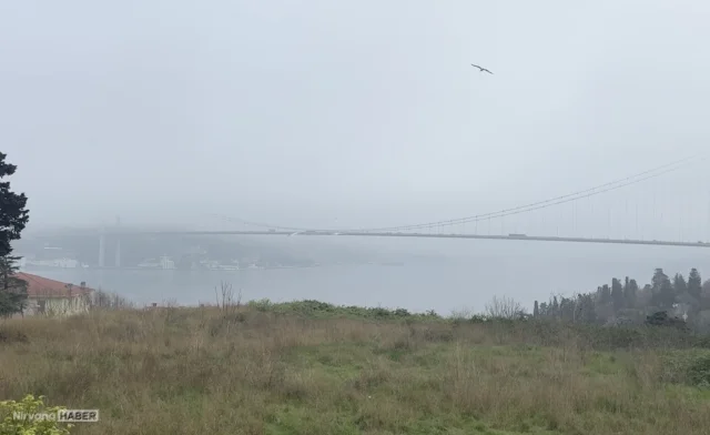 İstanbul'un birçok yerinde sis etkili oluyor
