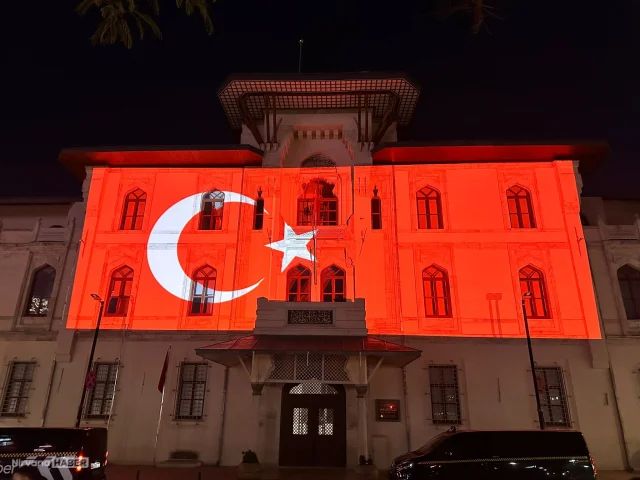 İstanbul'un fethinin 573. yıl dönümü coşkuyla kutlanıyor