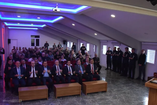 Hayatlarına yeni bir sayfa açtılar: Cezaevinde hafız oldular!
