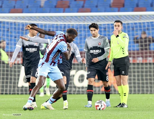 Trabzonspor evinde Fatih Karagümrük'ü 3-1 mağlup etti