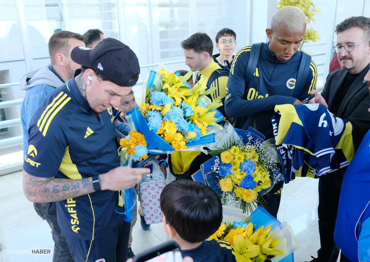 Fenerbahçe kafilesi kupa maçı için Konya'ya ulaştı