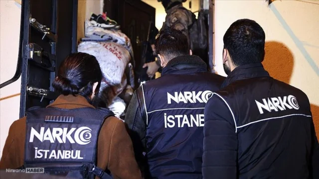 Ünlü isimlere gece yarısı operasyonu!