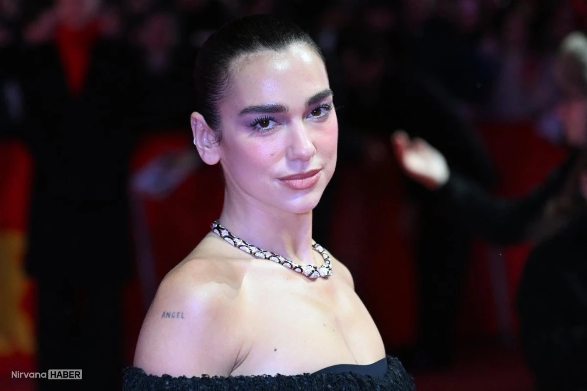 Dua Lipa'dan Trump destekli projeye karşı başlayan 'Flamingo Devrimi'ne tam destek