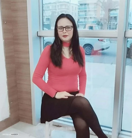 İzmir'de bir kadın boşandığı eşinin kezzaplı saldırısına uğradı