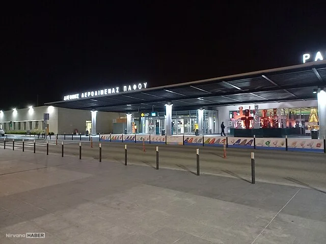 GKRY’de Baf Havalimanı tahliye ediliyor!
