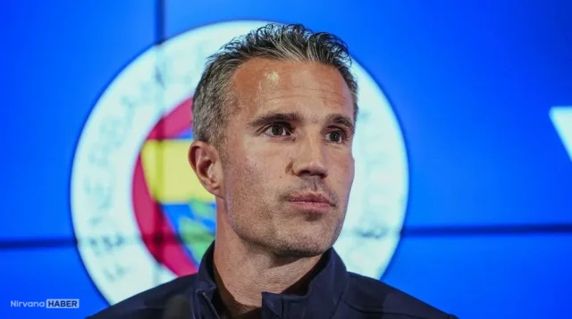Feyenoord’da ayrılık: Robin van Persie ile yollar ayrıldı