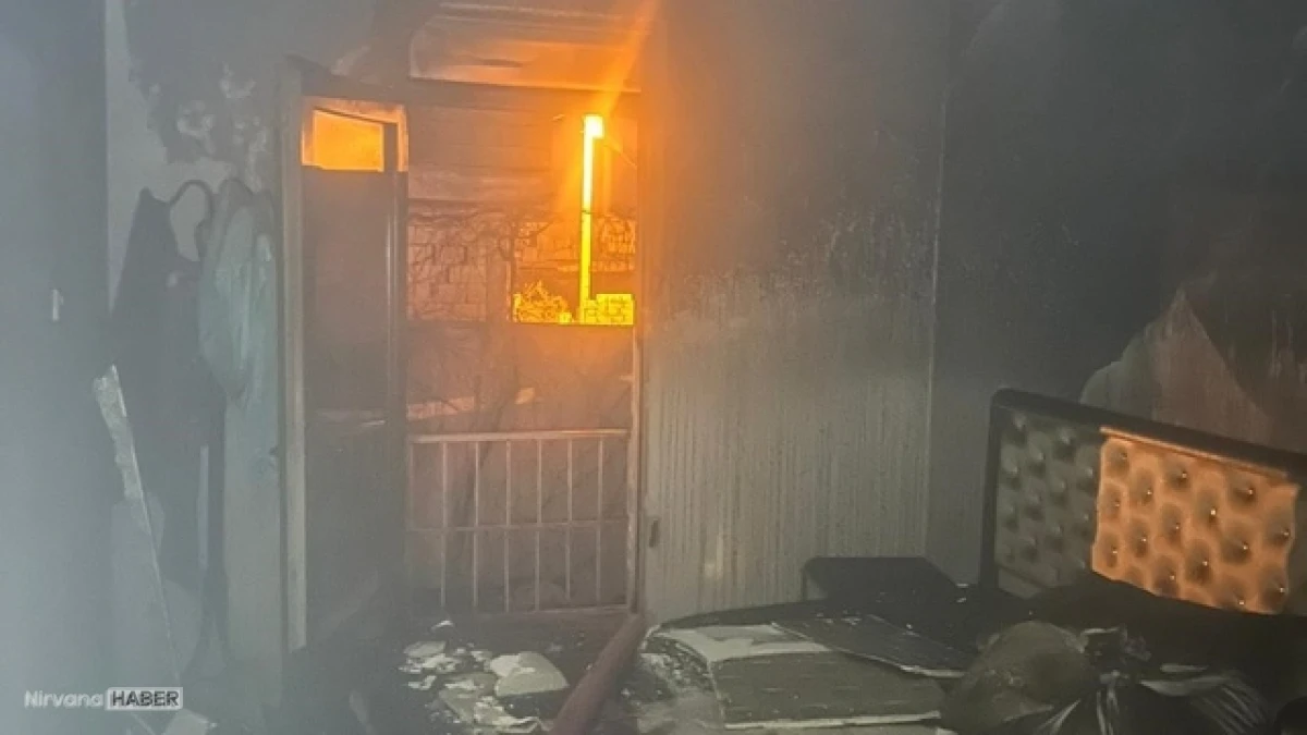 Mardin'de müstakil evde çıkan yangında ev kullanılamaz hale geldi