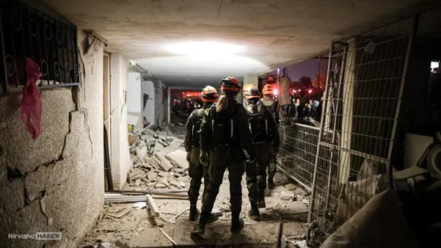 İran: İsrail'in savunma sistemleri çöktü, 200'e yakın ölü var