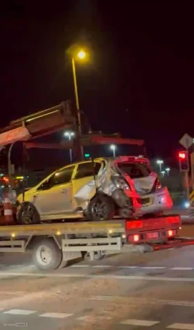 Kartal'da aşırı hız nedeniyle virajı alamayan otomobil takla attı