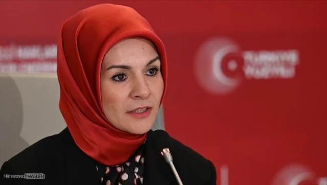 Bakan Göktaş: "Sosyal ağ sağlayıcılar, 15 yaş altı çocuklara hizmet sunmayacak"