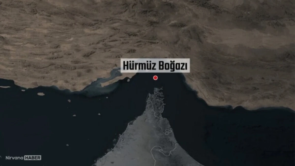 Axios: ABD donanmasına ait gemiler Hürmüz'den geçti