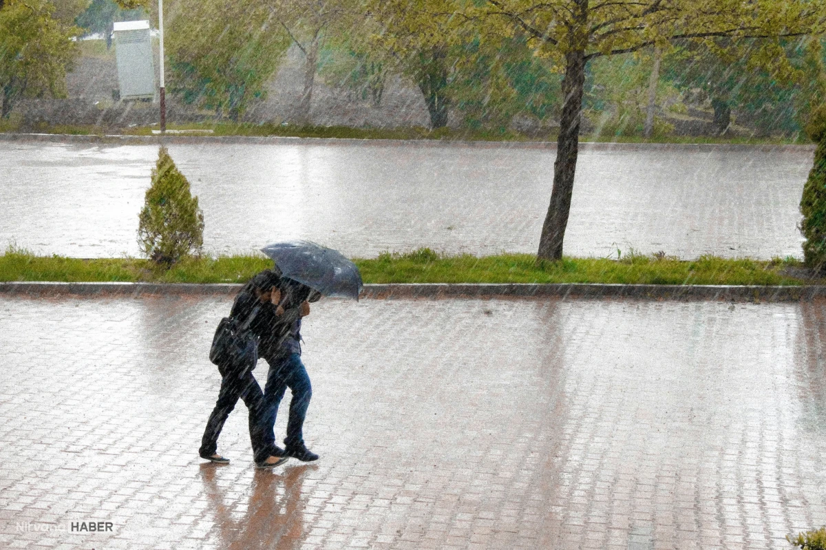 Dikkat! Meteoroloji il il uyardı: Sağanak yağış ve fırtına kapıda