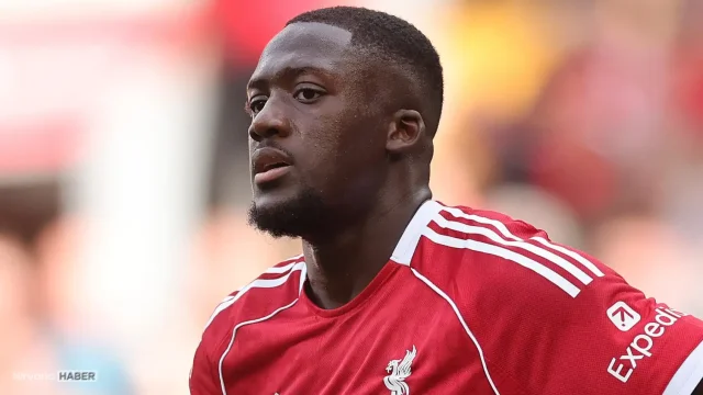 Ibrahima Konate Liverpool’a veda etti