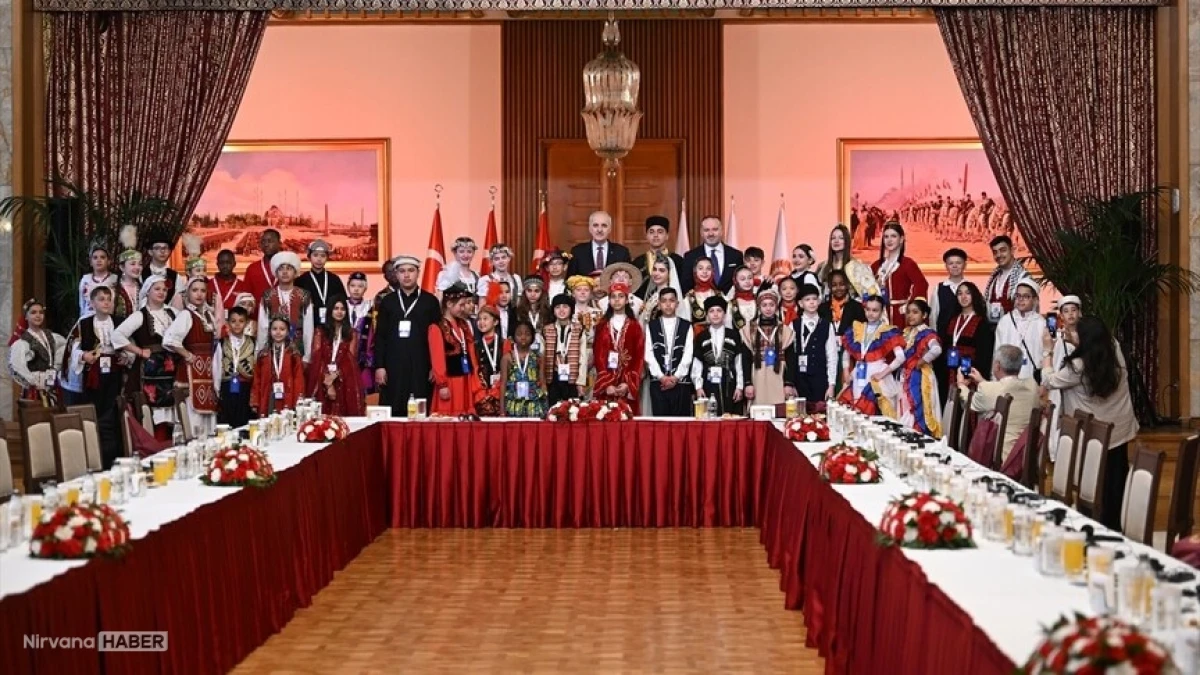 Meclis Başkanı Kurtulmuş: "Cumhuriyet milletle güçlenir"