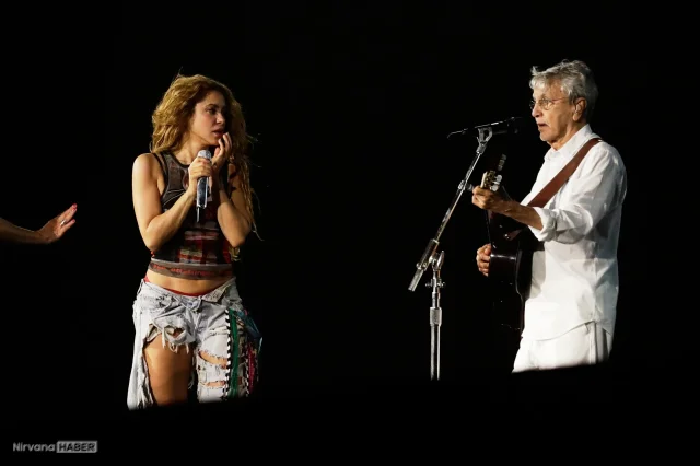 Shakira'nın Rio konserinie saatler kala 2 milyona yakın kişi bekledi