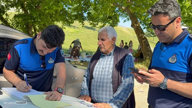 Esenyurt’ta sokak aralarında kaçak kurban kesimlere ceza yağdı