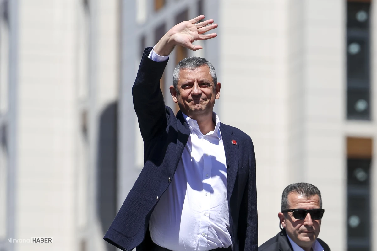 Özgür Özel: Akın Gürlek Erdoğan'ın ses kayıtlarını banka kasasında tutuyor