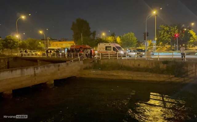Adana'da sulama kanalına düşen genç kayboldu