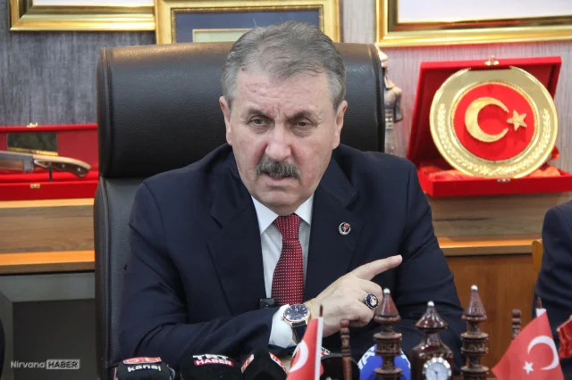 Destici: "İstanbul Barosu açıkça sapkınlığa sahip çıkmıştır"