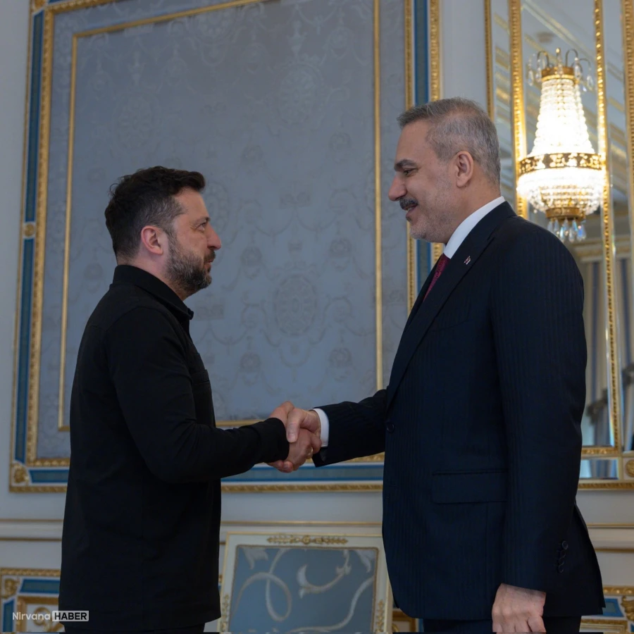 Dışişleri Bakanı Hakan Fidan Kiev'de Ukrayna Devlet Başkanı Zelenski ile görüştü